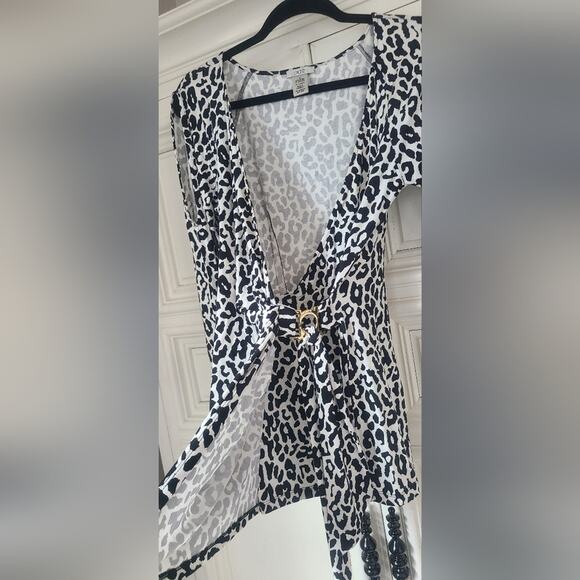Cache Wrap Top Animal Print White And Black Size M - Picture 10 of 11